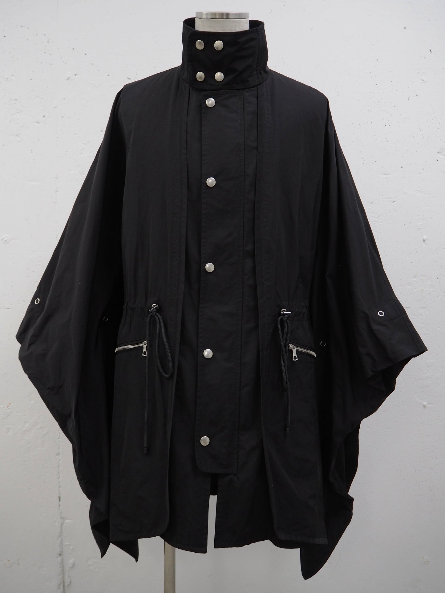 ARCHIVE COLLECTION DRIES VAN NOTEN CAPE (DEAD STOCK)