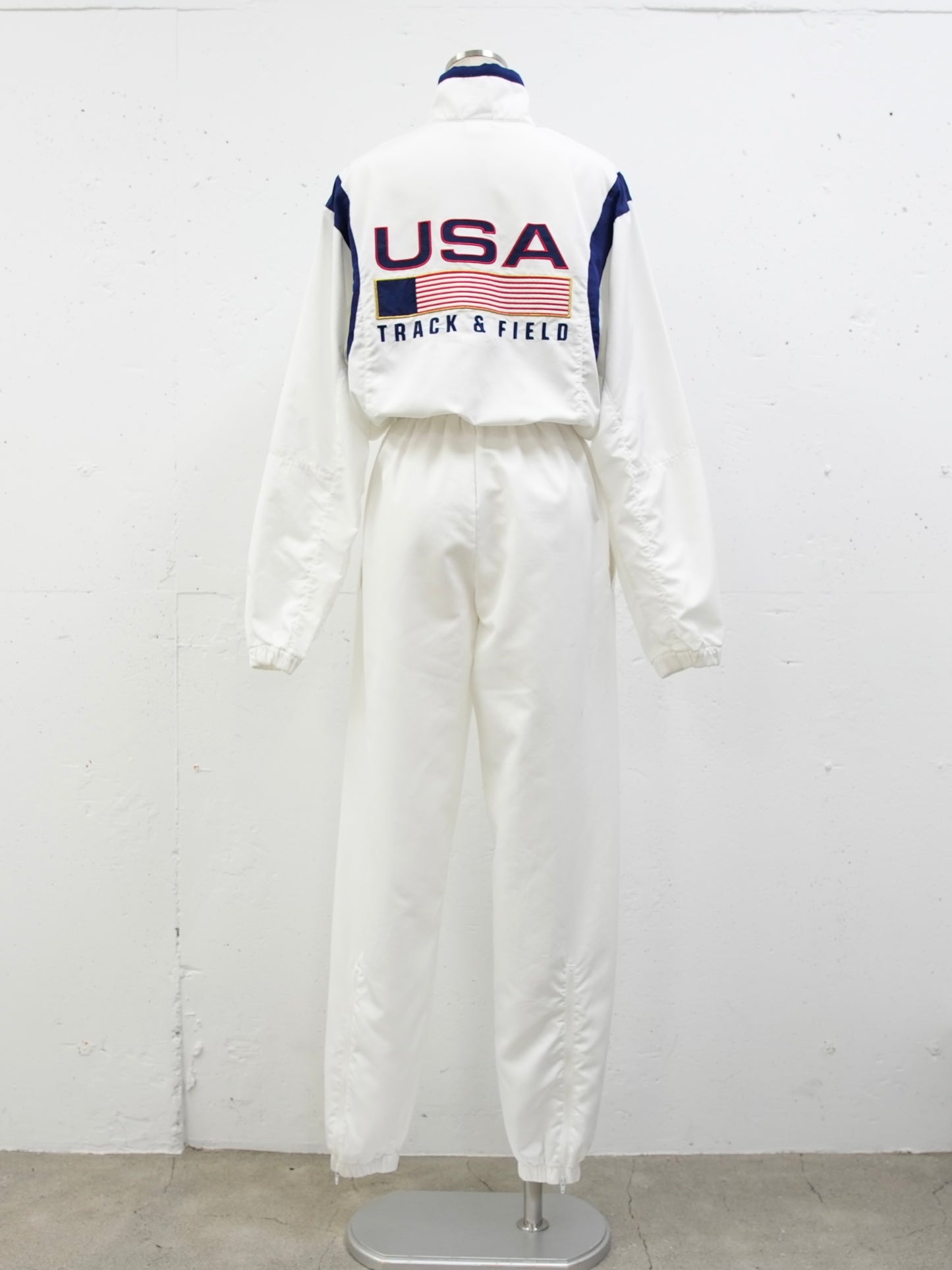 USED SPORTS COLLECTION 90's NIKE USA TRACK & FIELD ALL IN ONE OUTFIT (women's)