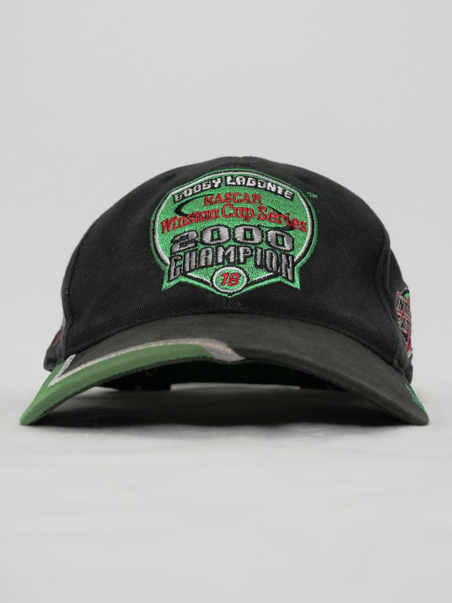USED MACHINE COLLECTION NASCAR 2000 CHAMPION INTERSTATE BATTERIES CAP