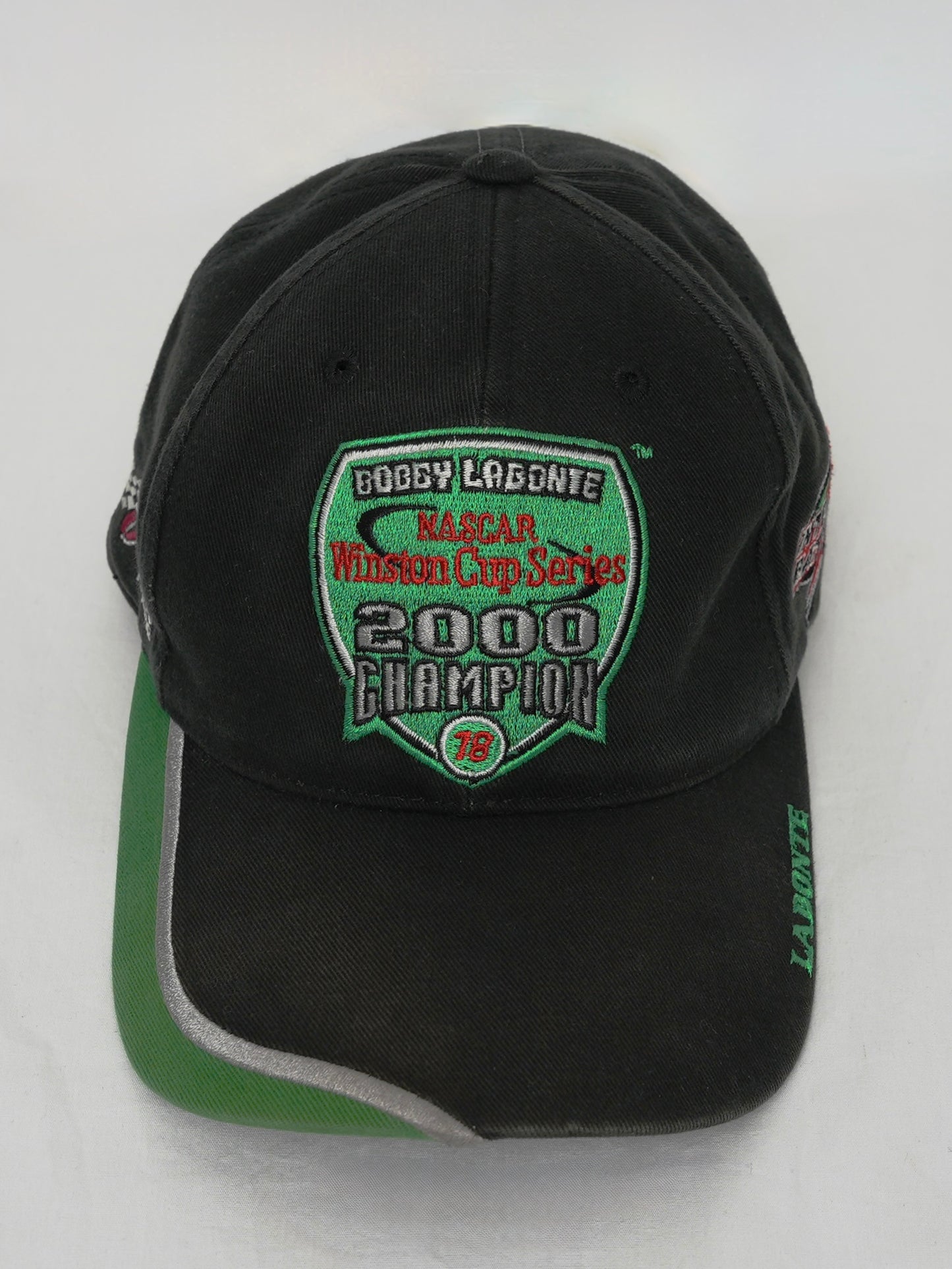 USED MACHINE COLLECTION NASCAR 2000 CHAMPION INTERSTATE BATTERIES CAP