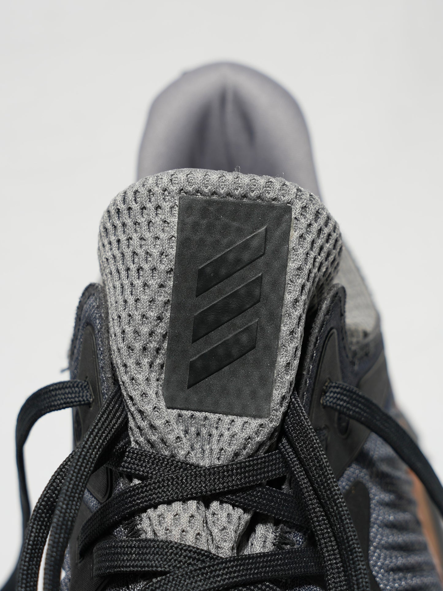 ARCHIVE COLLECTION adidas ALPHABOUNCE