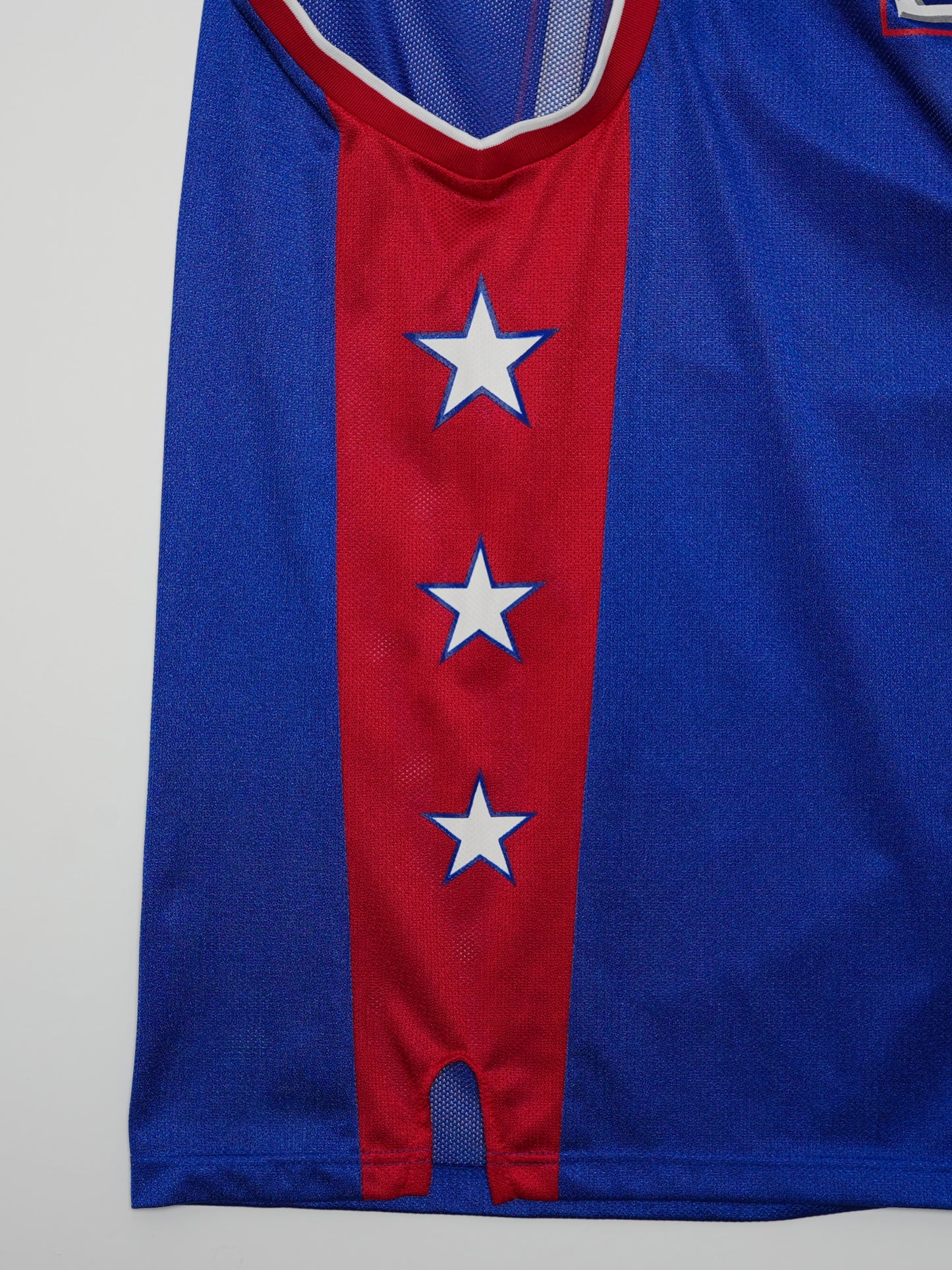 USED SPORTS COLLECTION NBA 2004 ALL STAR GAME SHIRT