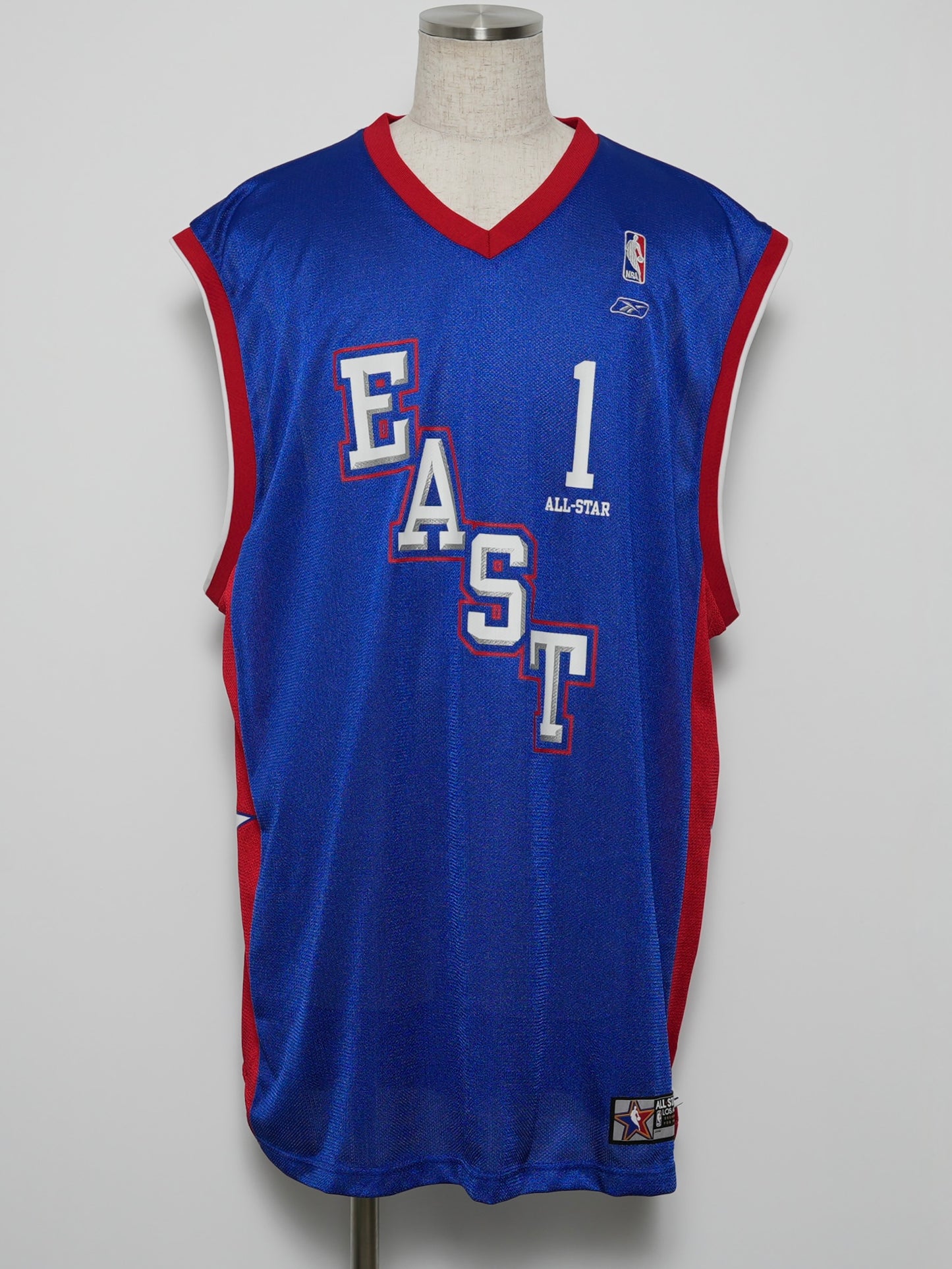 USED SPORTS COLLECTION NBA 2004 ALL STAR GAME SHIRT