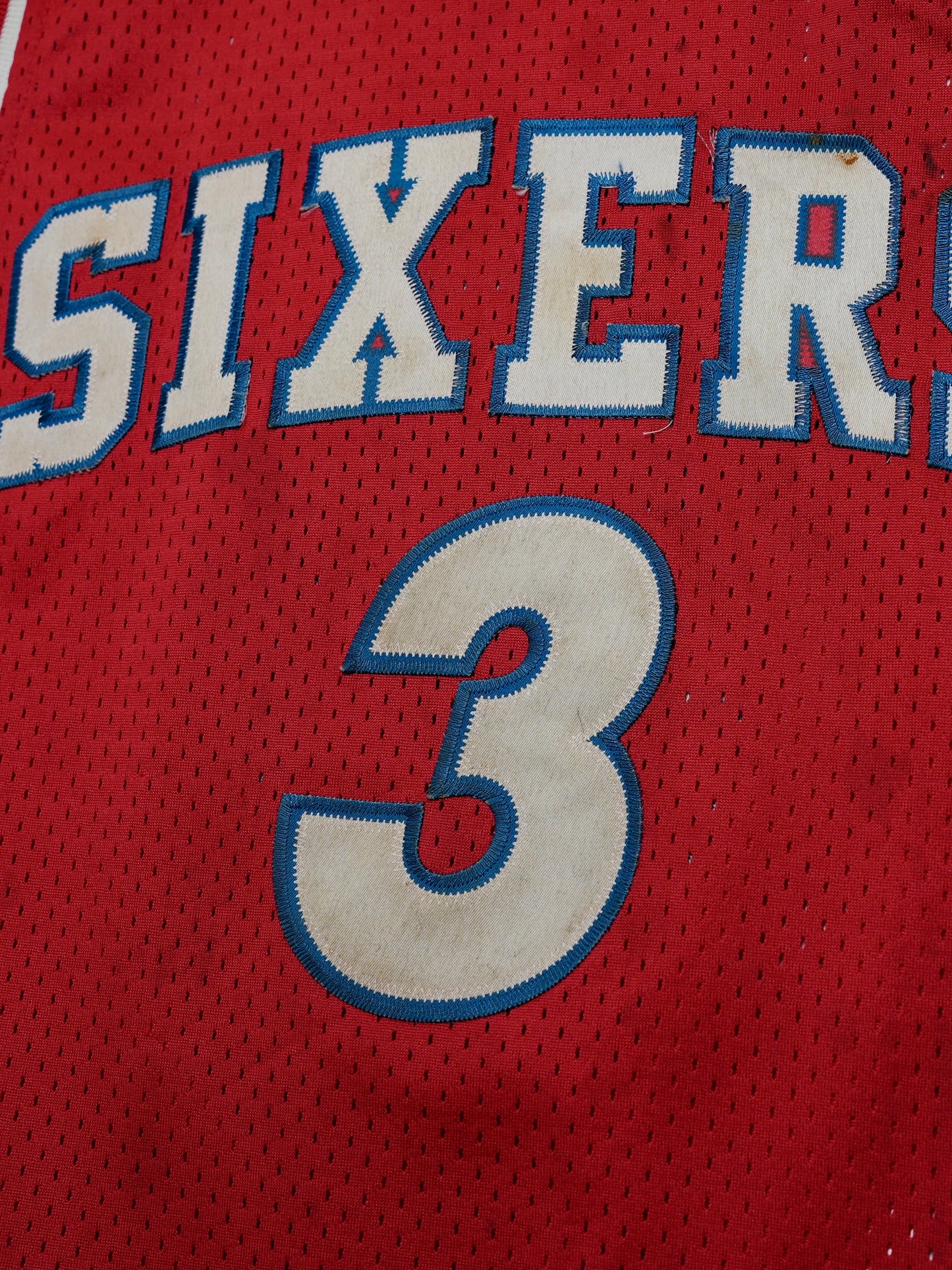 USED SPORTS COLLECTION 90's NBA 76ers SIXERS NIKE GAME SHIRT (women's)