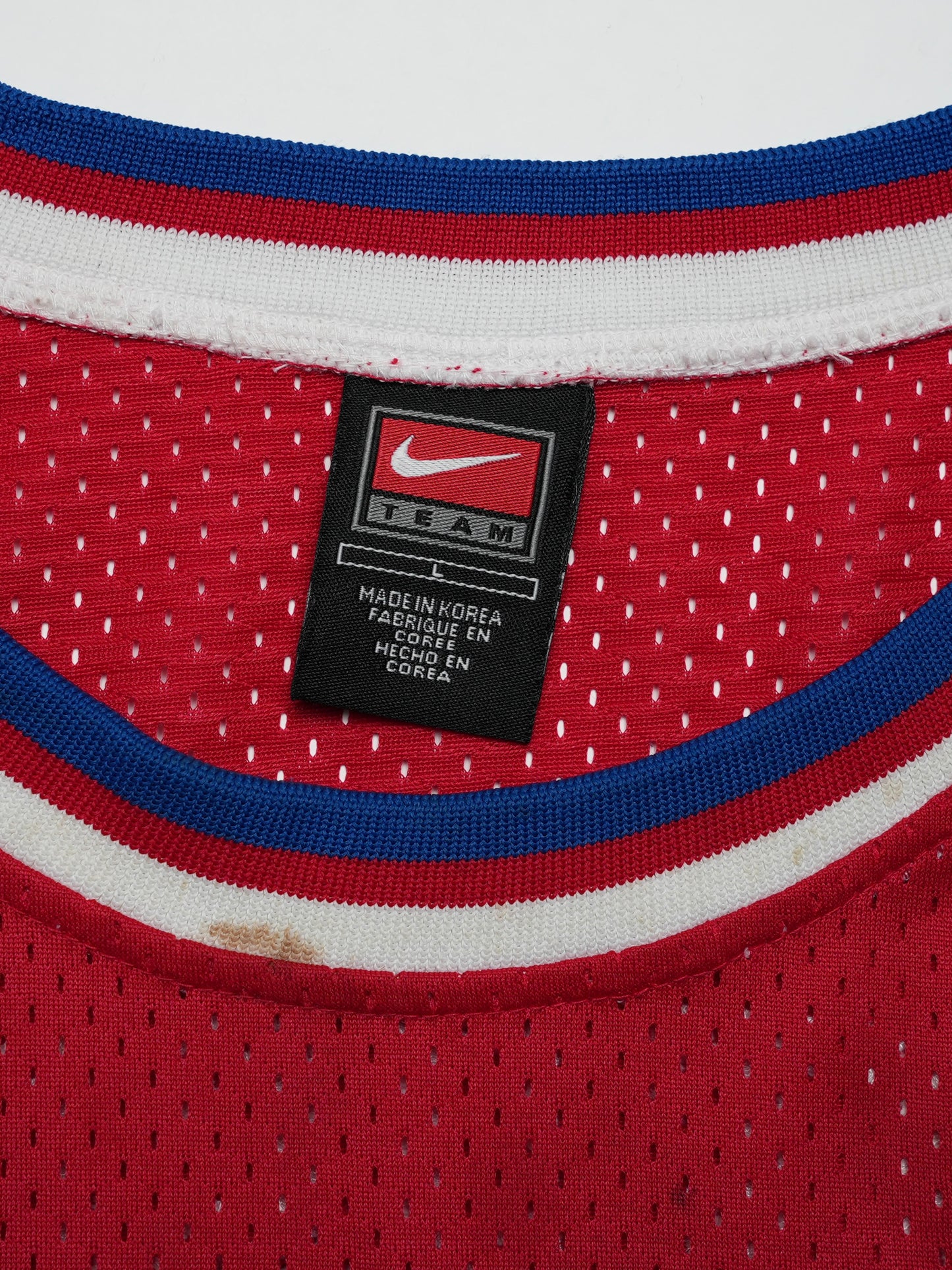 USED SPORTS COLLECTION 90's NBA 76ers SIXERS NIKE GAME SHIRT (women's)