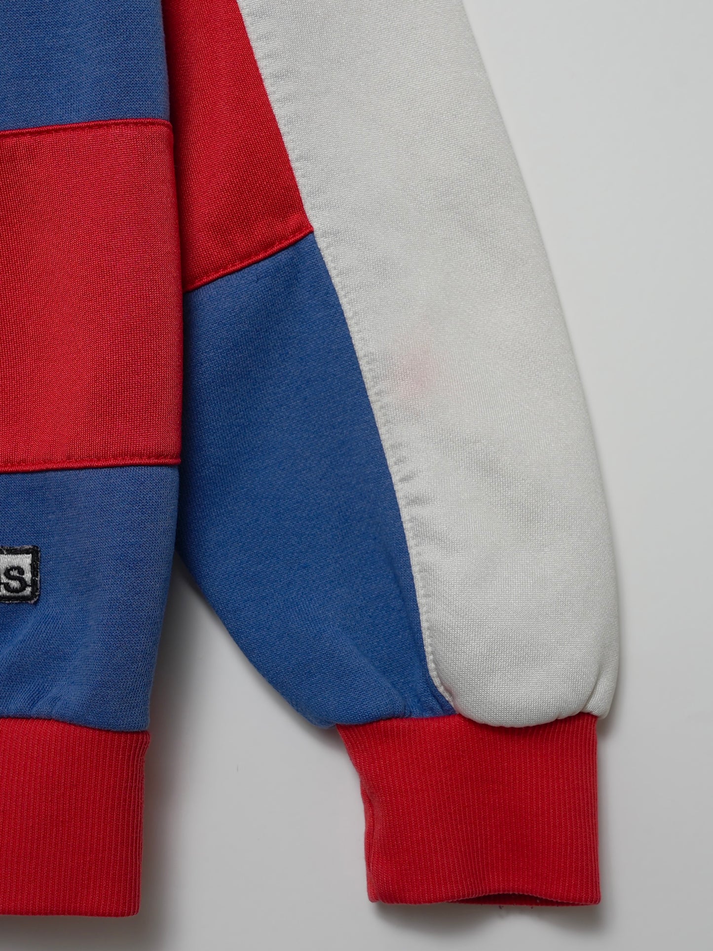 USED SPORTS COLLECTION 80's adidas STRIPED BOLD CREWNECK (women's)