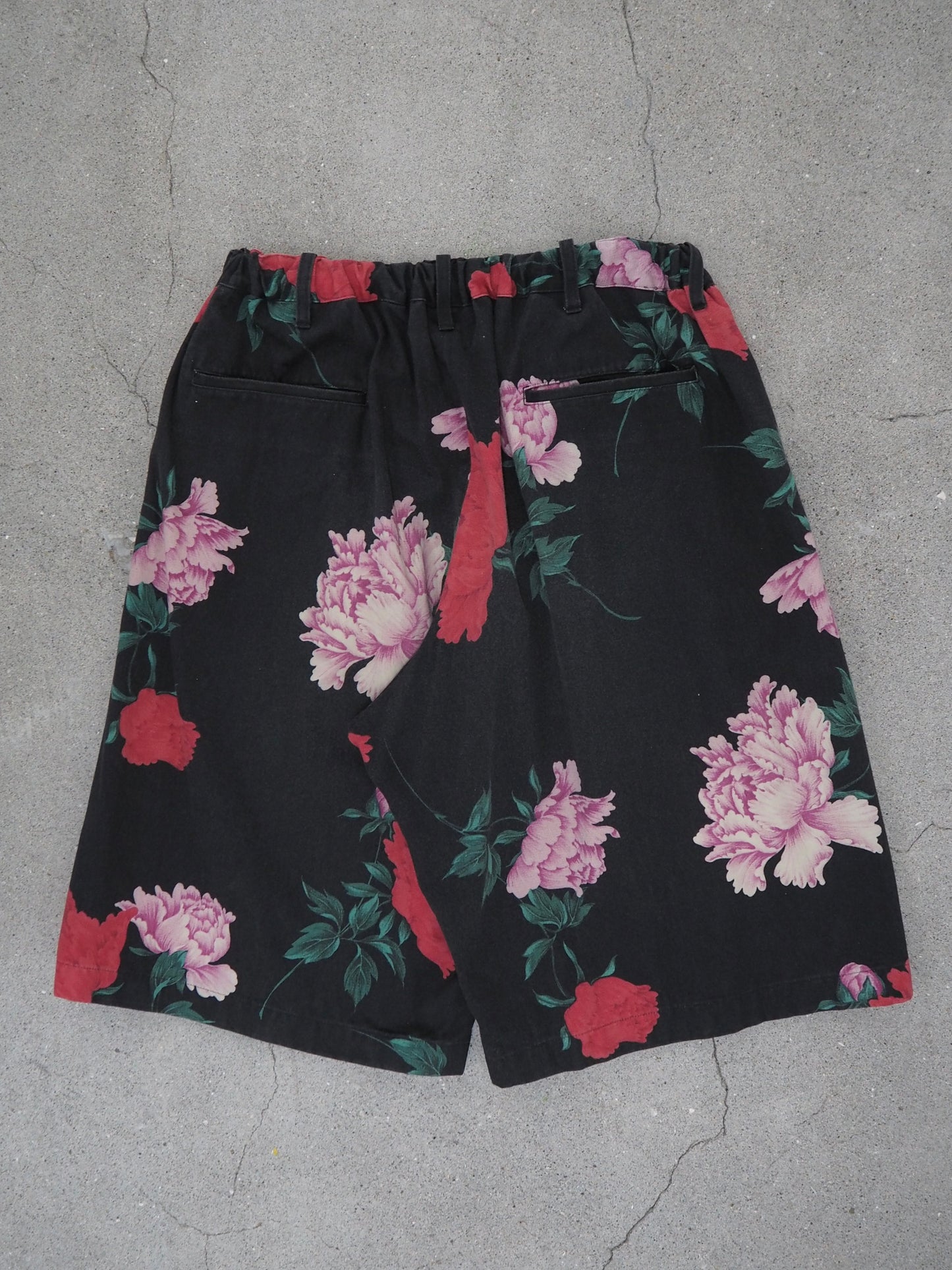 ARCHIVE COLLECTION Yohji Yamamoto POUR HOMME FLORAL PRINT SHORTS