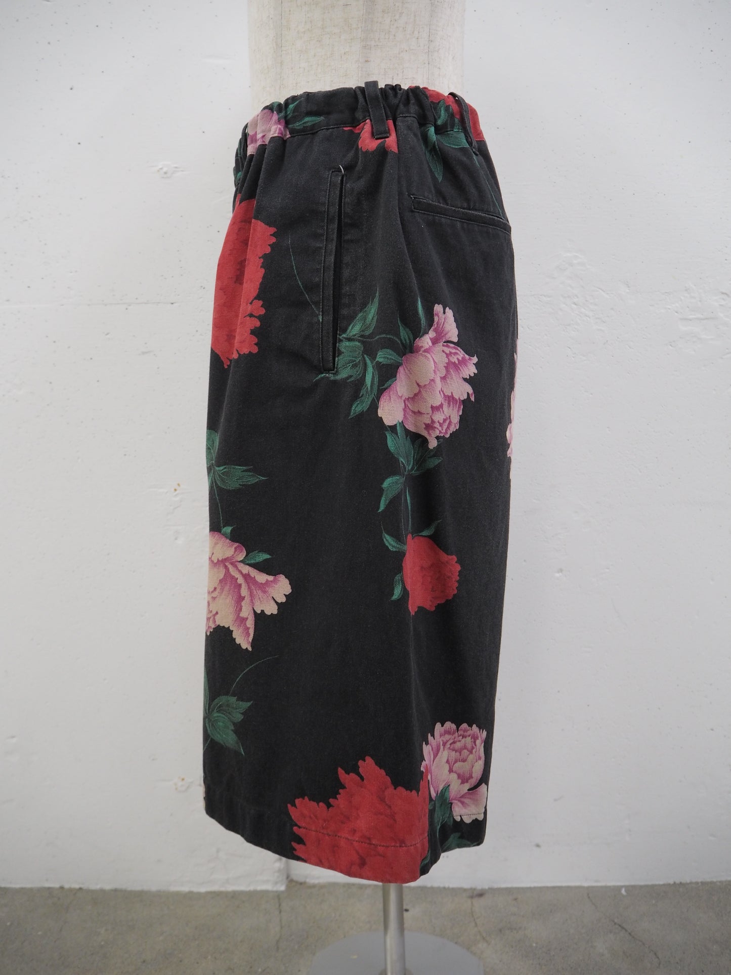 ARCHIVE COLLECTION Yohji Yamamoto POUR HOMME FLORAL PRINT SHORTS