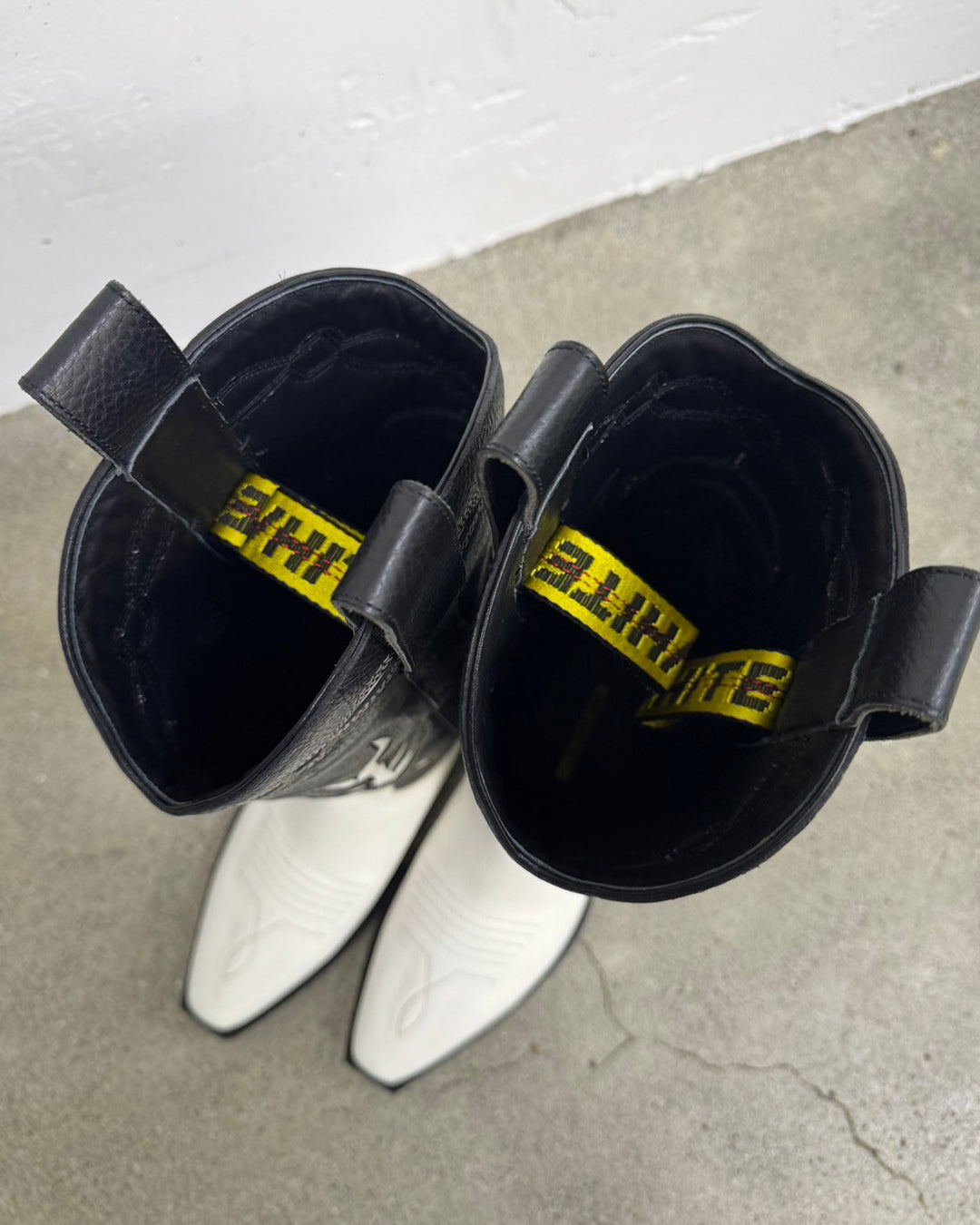 ARCHIVE&USED Off-white WESTERN BOOTS