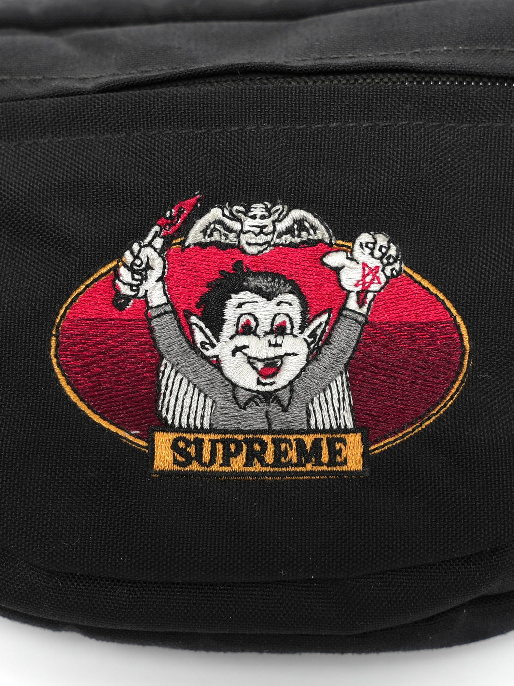 SUPREMEシュプリーム 21SS VAMPIRE BOY WAIST BAG Supreme Vampire Boy Waist Bag (SS21) - $58