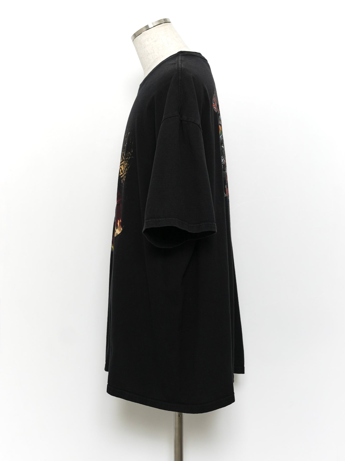 USED MACHINE COLLECTION BIKER BUILT HARLEY-DAVIDSON T-SHIRT