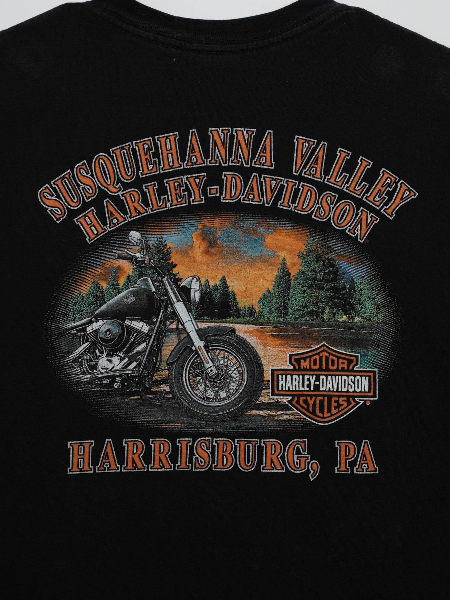 USED MACHINE COLLECTION BIKER BUILT HARLEY-DAVIDSON T-SHIRT