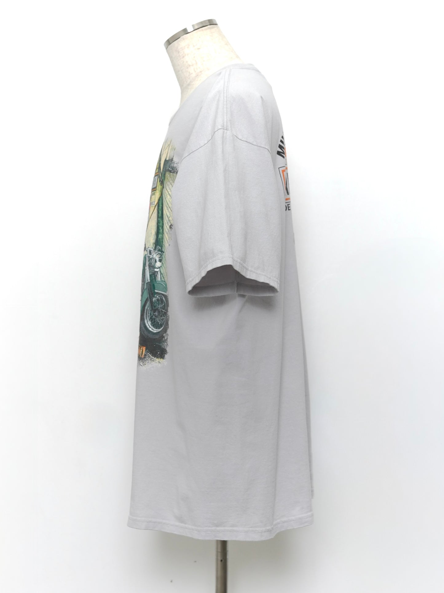 USED MACHINE COLLECTION 2012 MILWAUKEE HARLEY-DAVIDSON T-SHIRT