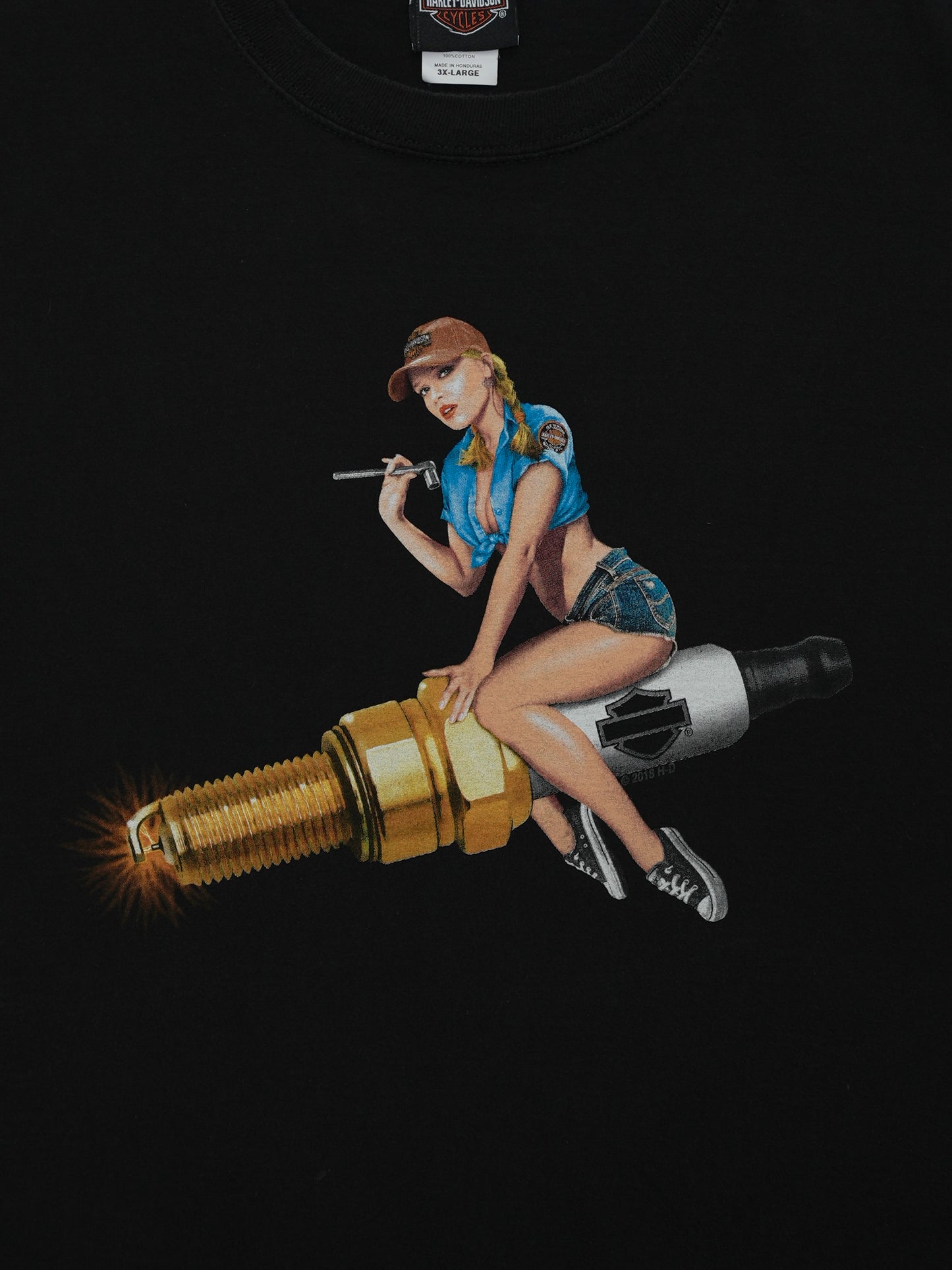 USED MACHINE COLLECTION 2018 HARLEY-DAVIDSON PIN-UP GIRL T-SHIRT