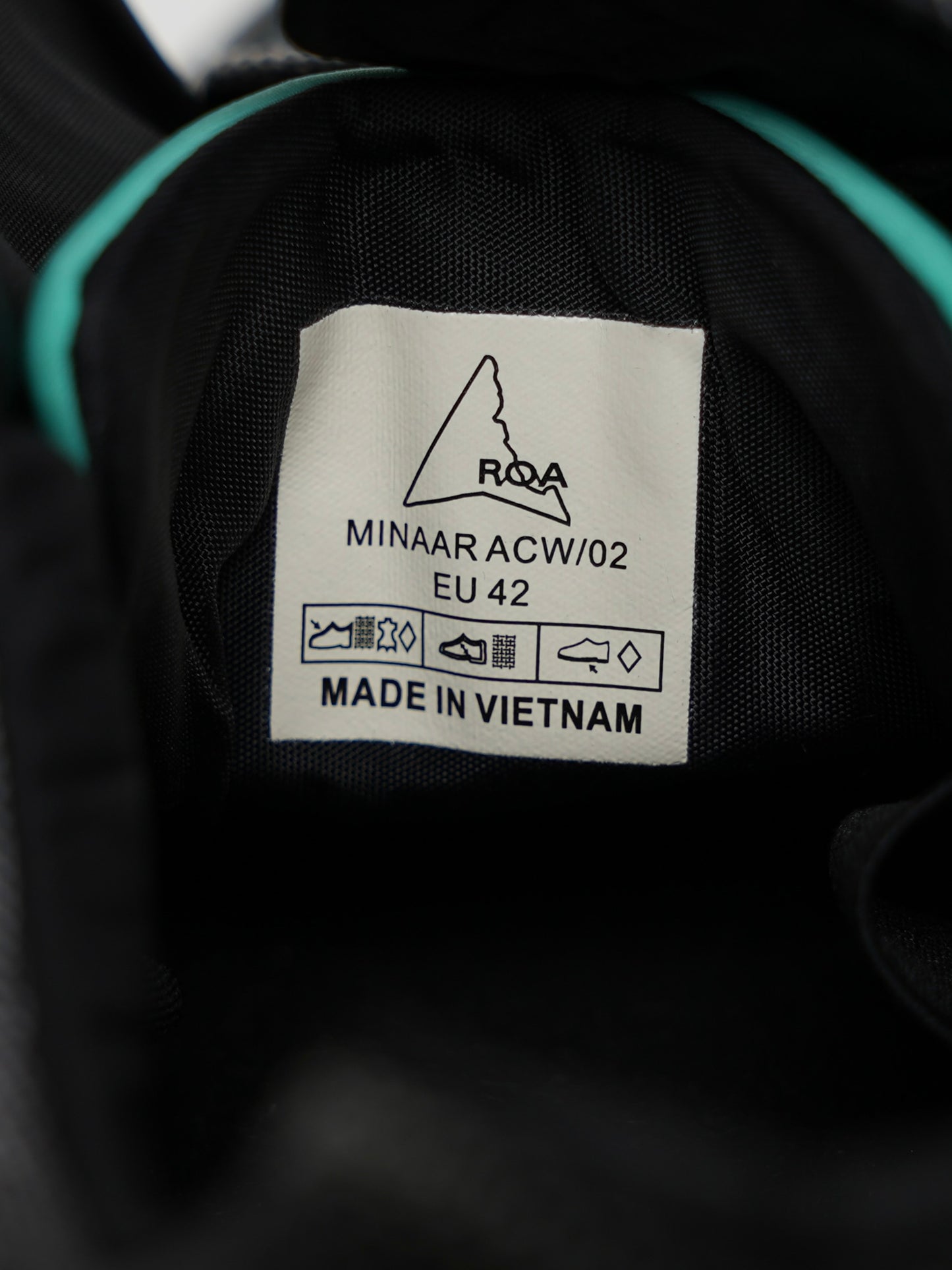ARCHIVE COLLECTION A-COLD-WALL* × ROA MINAAR SNEAKERS