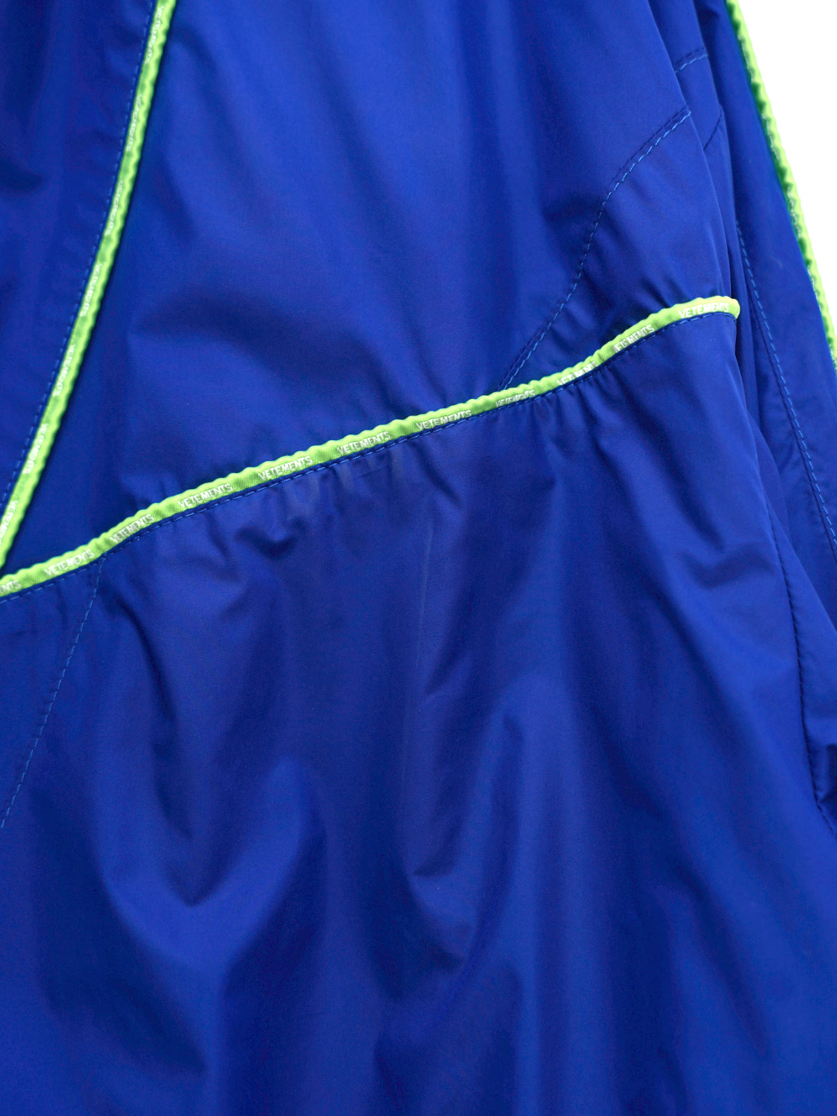 ARCHIVE COLLECTION VETEMENTS TRACK JACKET