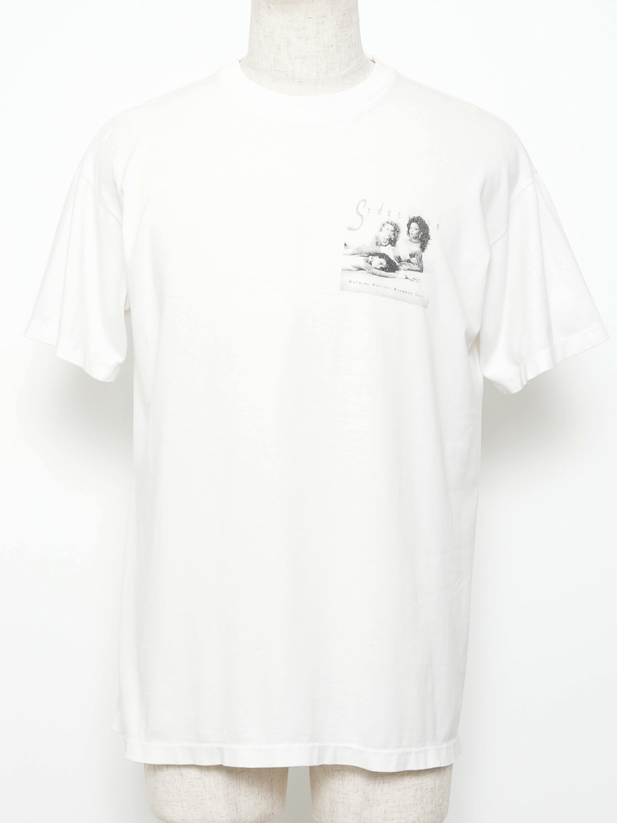 USED EROTIC COLLECTION Seduction NOTHING MATTERS WITHOUT LOVE PRINT T-SHIRT