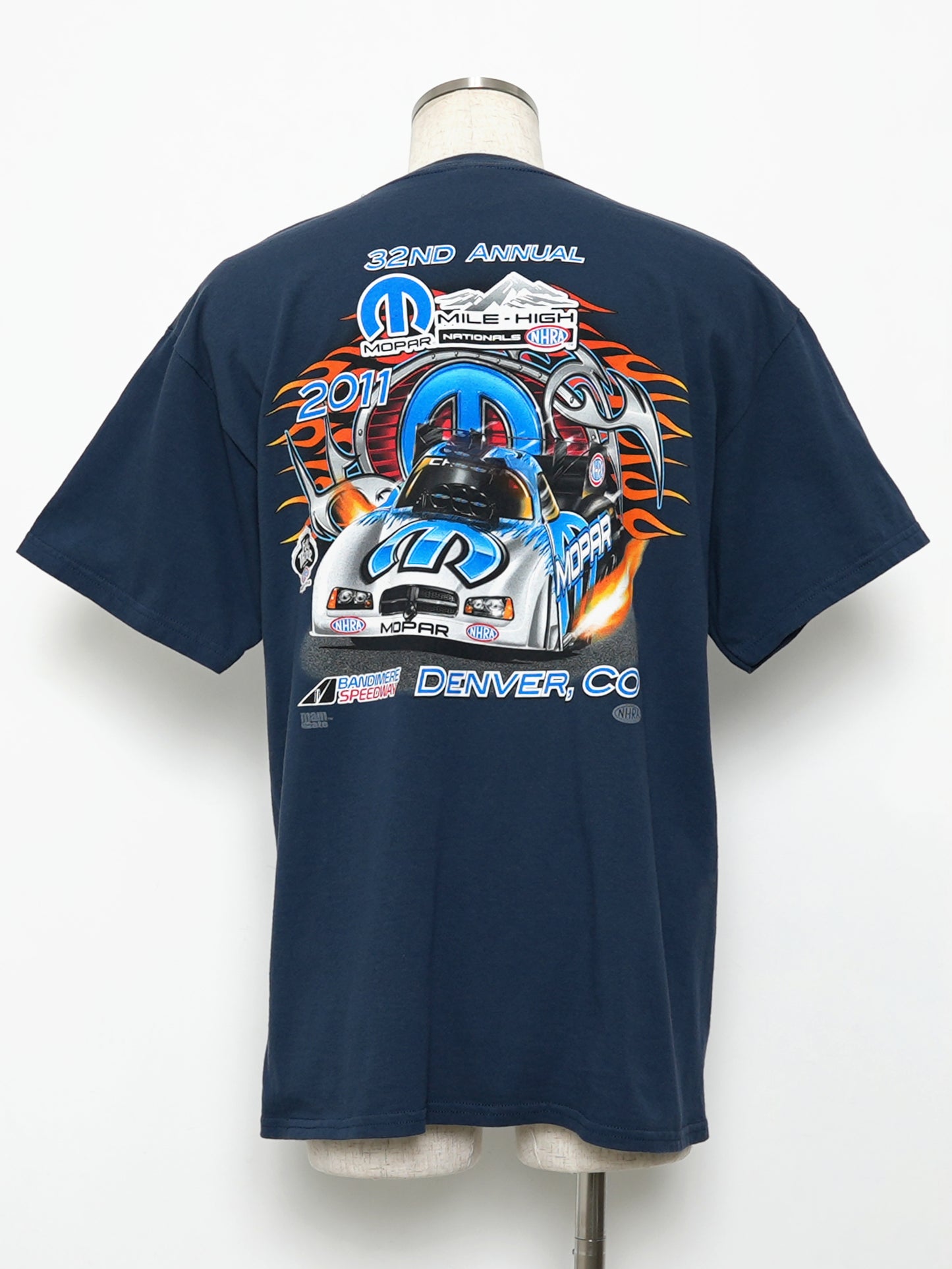 USED MACHINE COLLECTION NHRA MOPAR MILE HIGH NATIONALS 2011 T-SHIRT