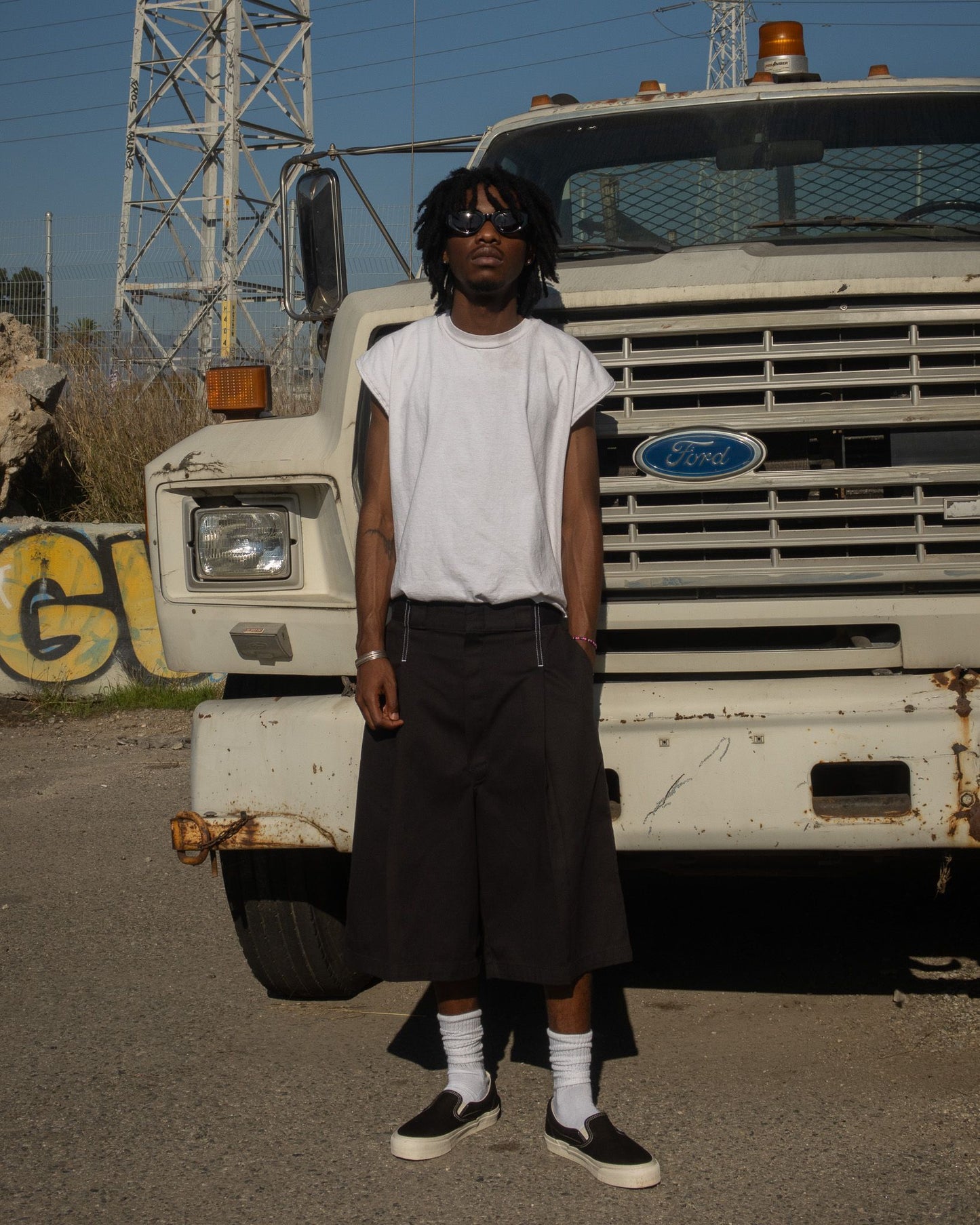 WHATEVERWORKS RECONSTRUCTED BAGGY WORK SHORTS