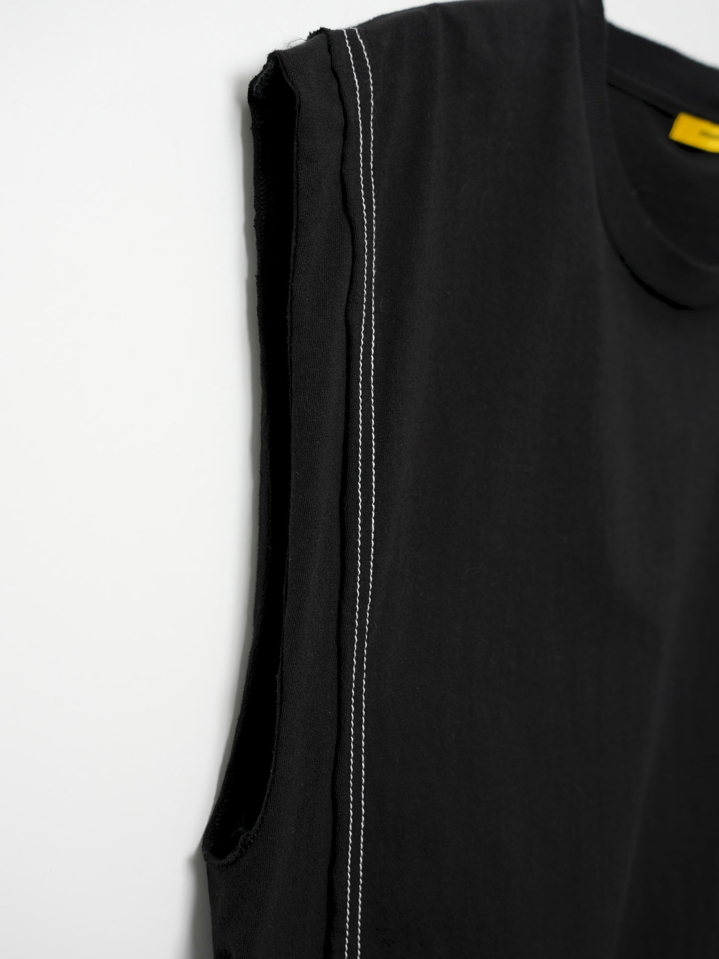 WHATEVERWORKS SPLIT SLEEVELESS TEE