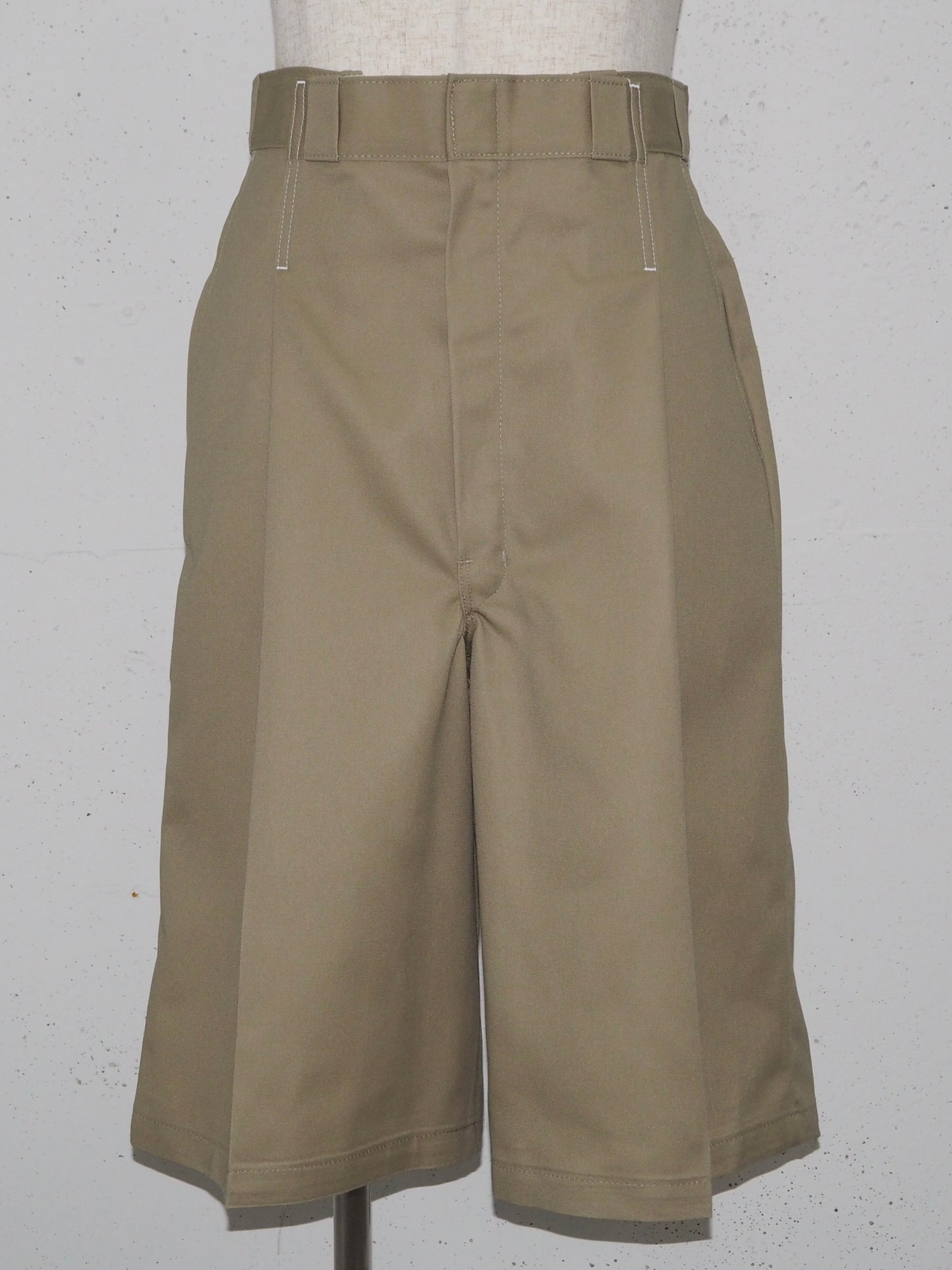 WHATEVERWORKS RECONSTRUCTED BAGGY WORK SHORTS